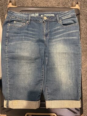 DNKY Boyfriend Denim Bermuda Shorts in Mid Blue